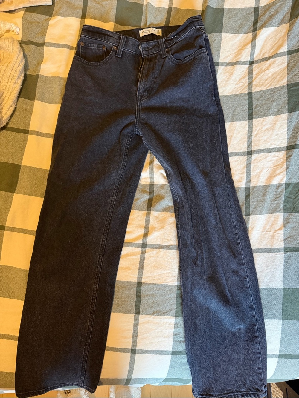 Washed Black Women’s Straight-Leg Jeans